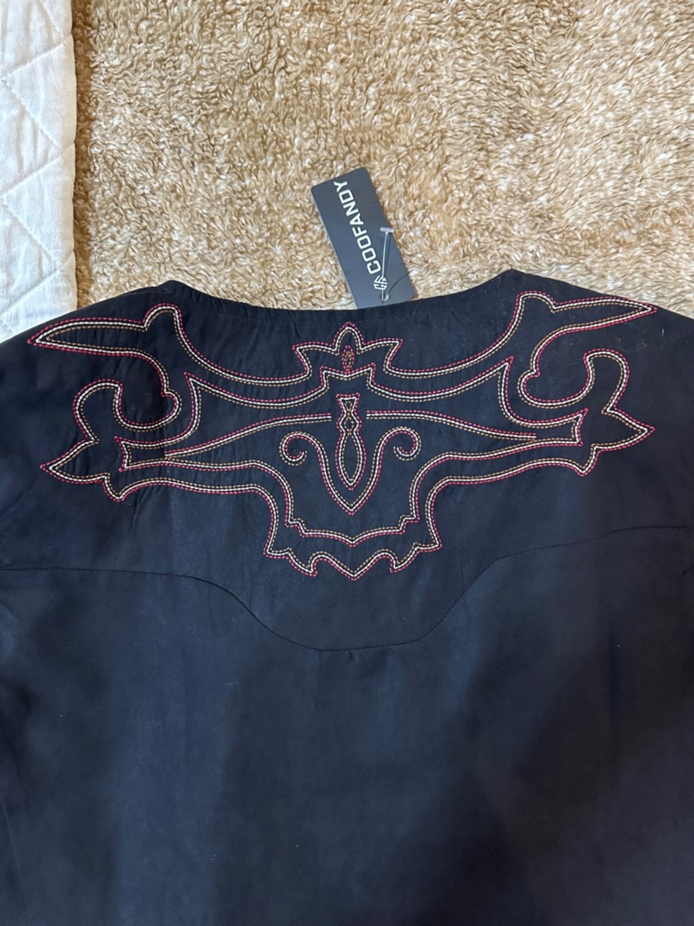 NWT Coofandy Black Embroidered Men's Vest. Size XL. - Picture 8 of 10